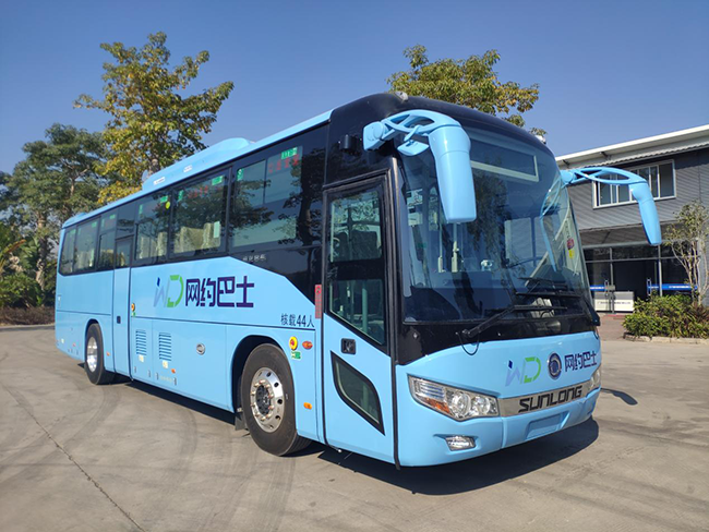 投運(yùn)開(kāi)跑||廣西申龍HQK6118型純電動(dòng)“藍(lán)天”客車(chē)正式投運(yùn)南寧首條高速公路公交線路